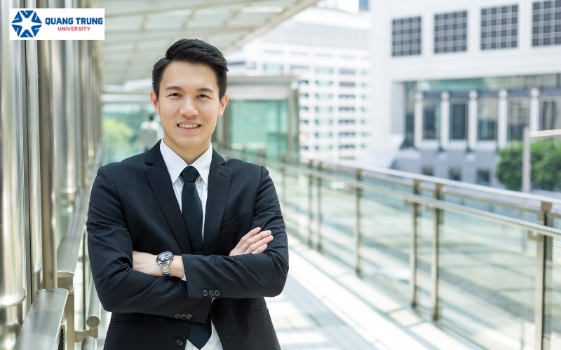 Tốt nghiệp Đại học Luật kinh tế ra trường làm gì? 