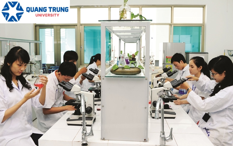 Đại học Dược là gì?