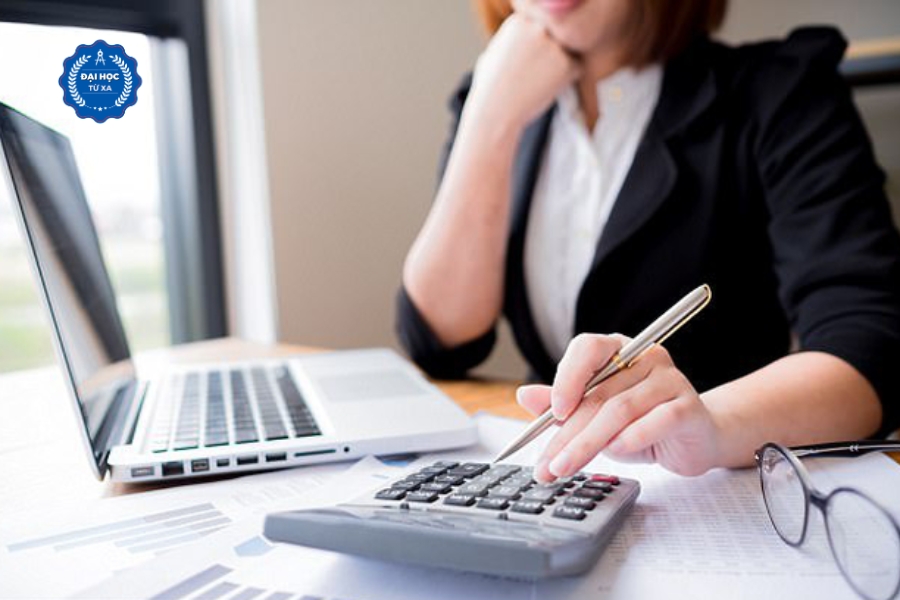 Học Đại học Kế toán có khó không?