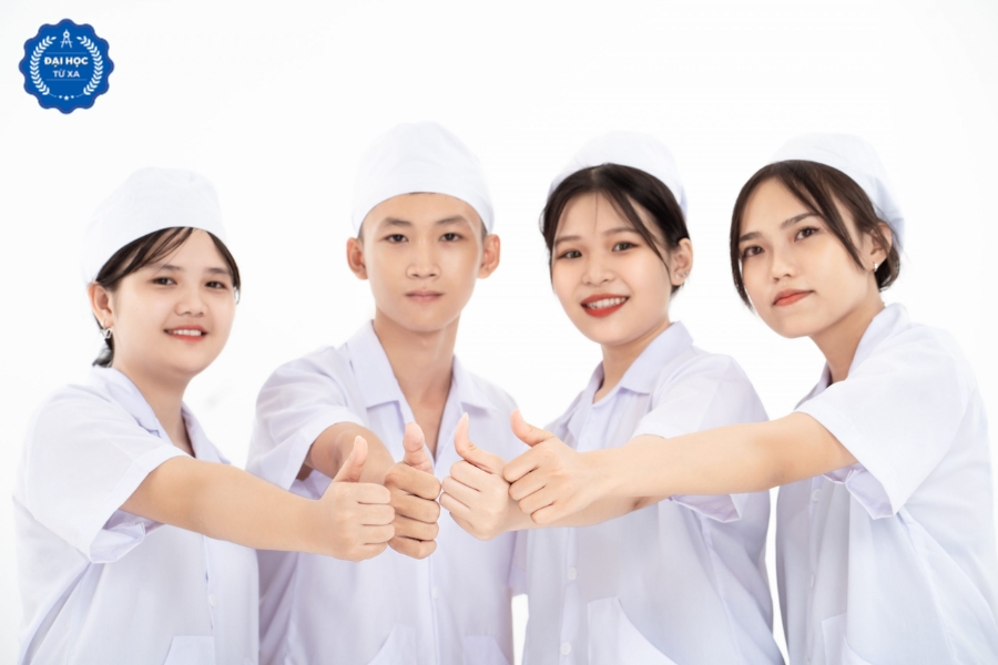 Thời gian học Đại học ngành Điều dưỡng vừa học vừa làm bao lâu?