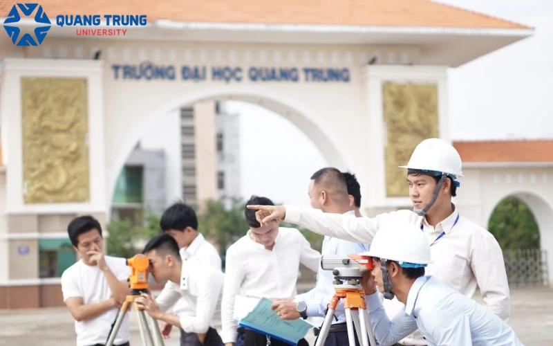 Sự khác biệt giữa Đại học Ngôn ngữ Trung chính quy và không chính quy