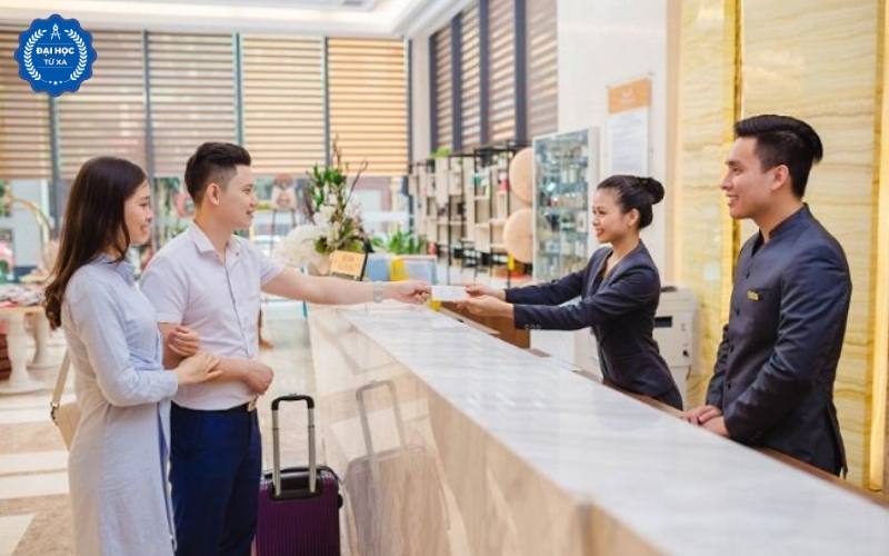 Cơ hội việc làm sau khi tốt nghiệp Đại học Quản trị khách sạn nhà hàng