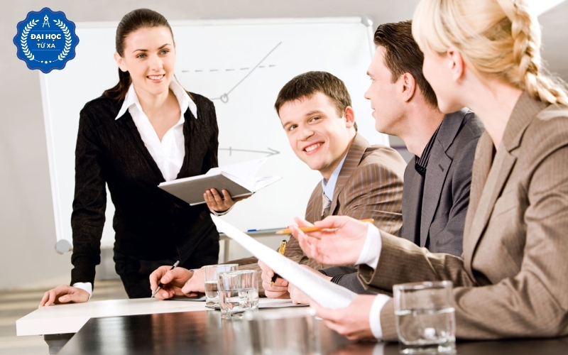 Học Đại học Quản trị kinh doanh ở đâu uy tín?