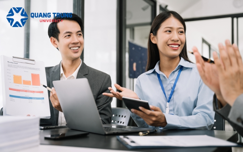 Lợi ích khi học Văn bằng 2 Đại học Quản trị kinh doanh