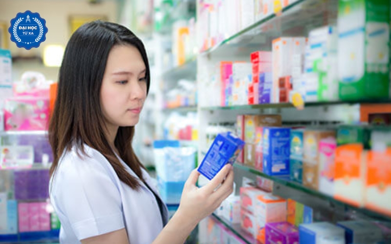 Thời gian học Đại học Dược bao lâu? Học phí bao nhiêu?