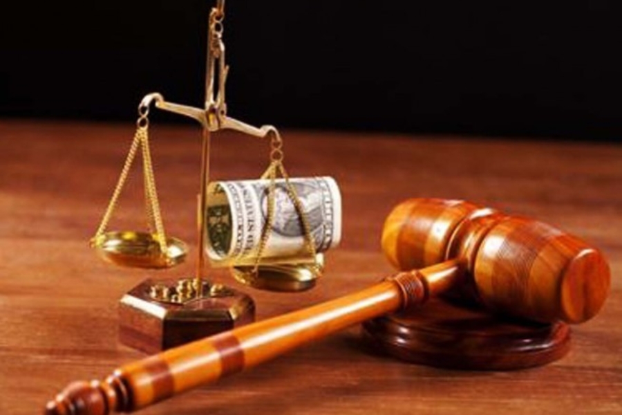 Tốt nghiệp Đại học Luật kinh tế ra trường làm gì? 