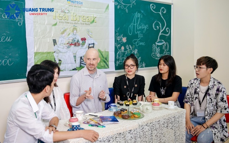 Thông tin tuyển sinh Đại học Ngôn ngữ Anh vừa học vừa làm