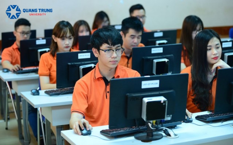 Bằng Đại học Công nghệ thông tin vừa học vừa làm có giá trị như thế nào?