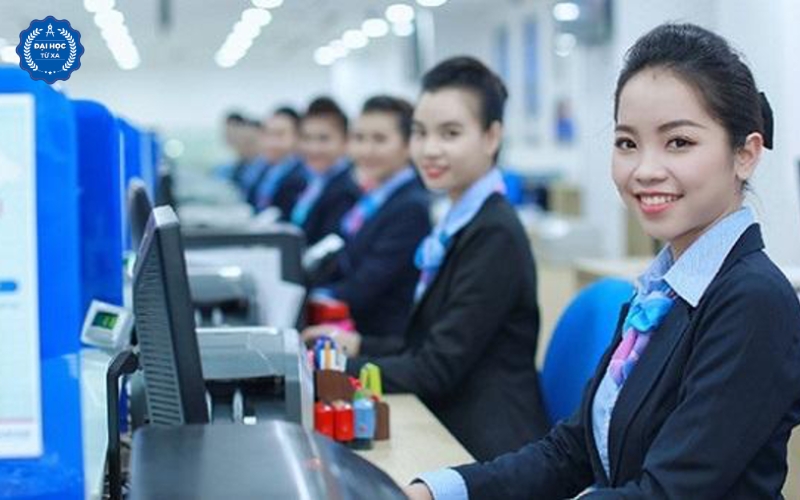 Có nên chọn học Văn bằng 2 Đại học Tài chính ngân hàng tại Daihoctuxa.info không?