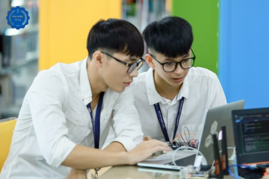 Công việc sau khi tốt nghiệp Đại học Công nghệ thông tin chính quy