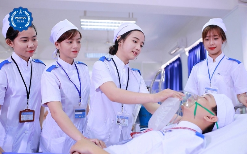 Học Đại học Y tế công cộng Từ xa uy tín ở đâu? 