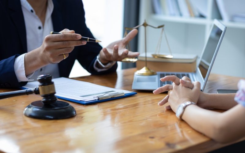 Thông báo tuyển sinh Đại học Luật kinh tế trực tuyến