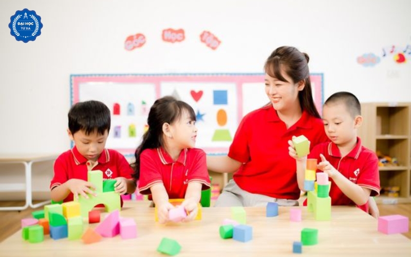 Học Đại học Sư phạm mầm non ra trường làm những việc gì?