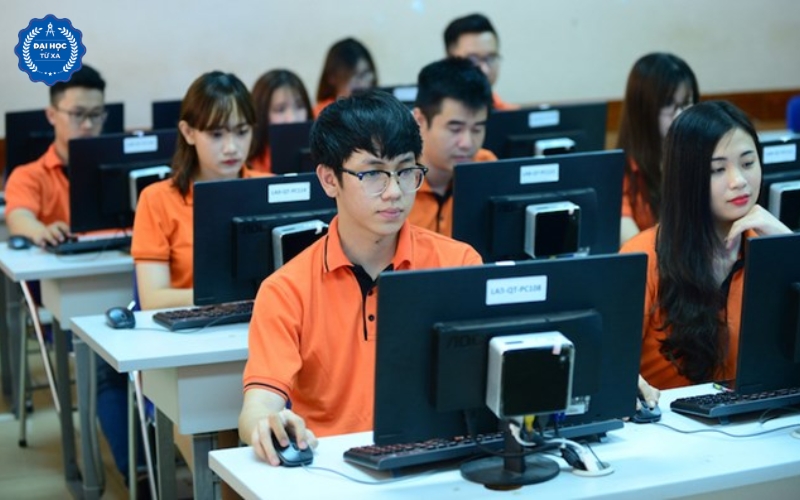 Liên thông Đại học Công nghệ thông tin là gì?
