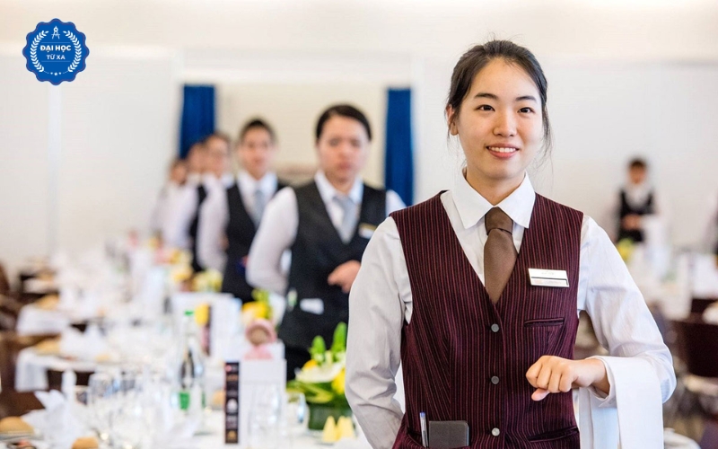 Mức thu nhập của Đại học Quản trị khách sạn nhà hàng bao nhiêu?