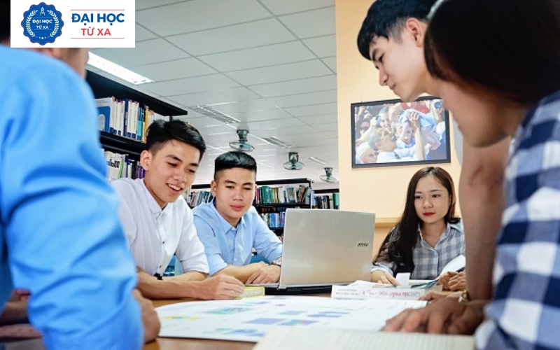 Thông báo tuyển sinh học Văn bằng 2 Ngôn ngữ anh online
