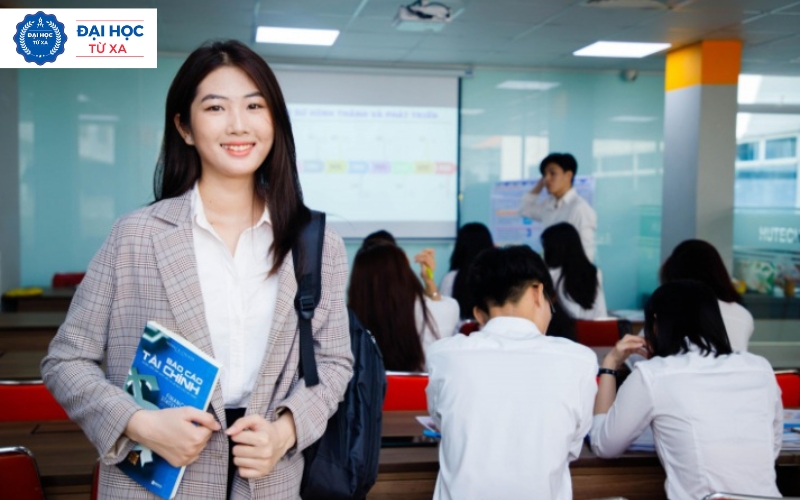 Trường đào tạo Đại học Quản trị kinh doanh online chất lượng