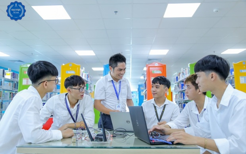 Học Liên thông Đại học ngành Công nghệ thông tin mấy năm?