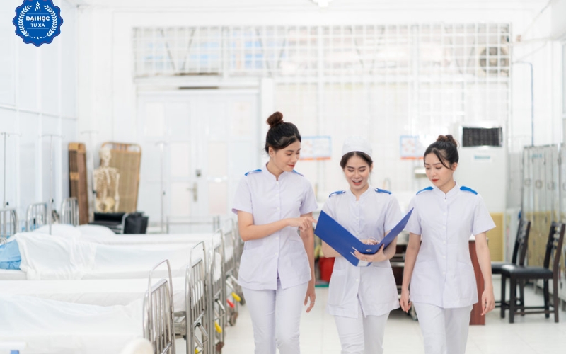 Thông báo tuyển sinh học online ngành Điều dưỡng 