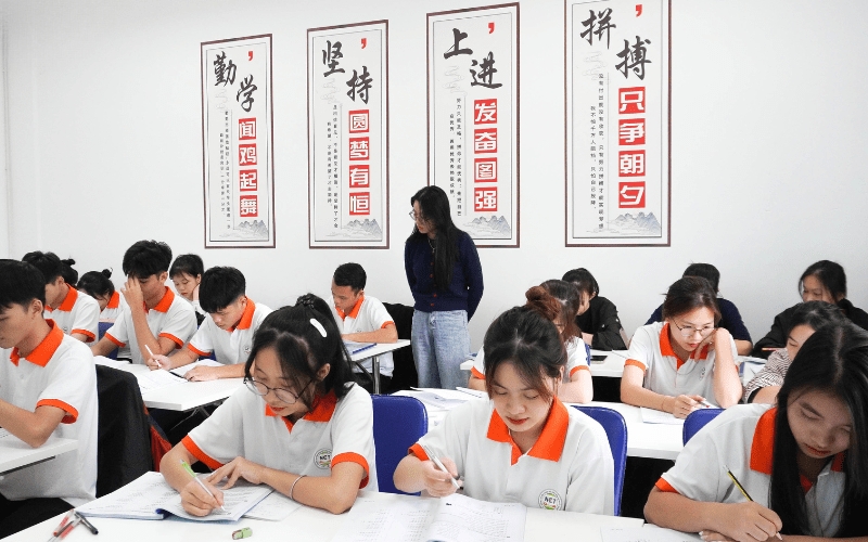 Văn bằng 2 Đại học Ngôn ngữ Trung có giá trị như thế nào?