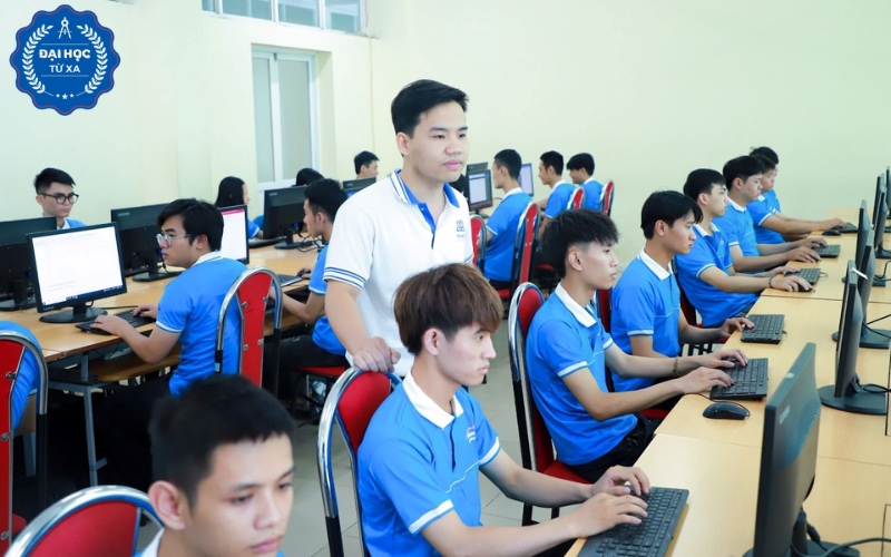 Thông báo tuyển sinh học Đại học ngành Công nghệ thông tin 