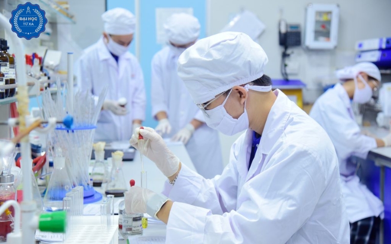 Đại học ngành Dược sĩ là học những gì?