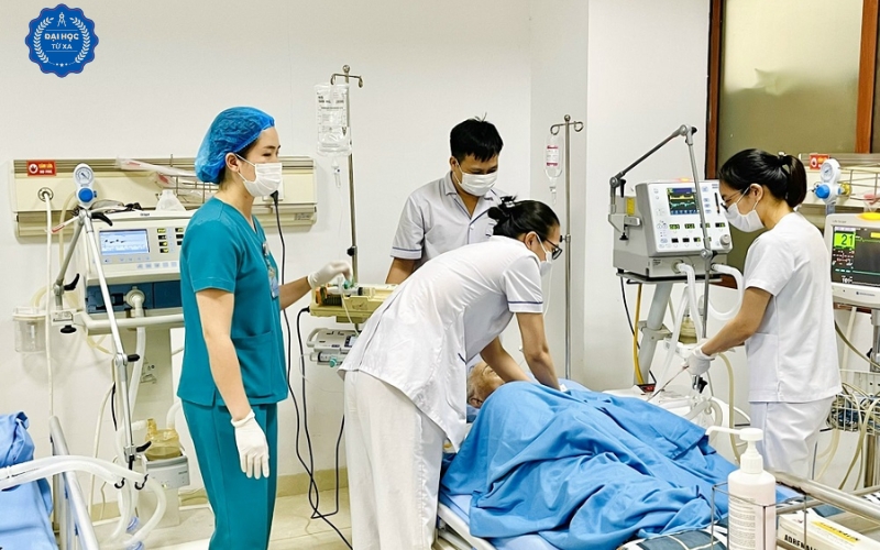 Điều kiện xét tuyển Liên thông online ngành Điều dưỡng là gì?