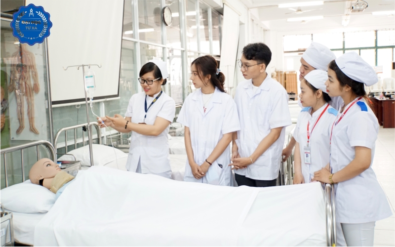 Học Trực tuyến ngành Điều dưỡng ở đâu uy tín nhất?
