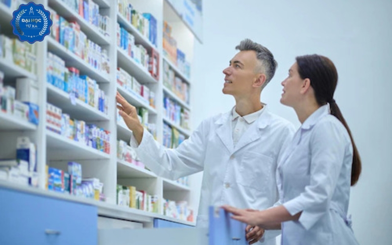 Những tiêu chí để chọn trường học Văn bằng 2 Đại học Dược