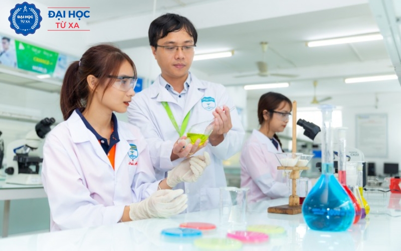 Thời gian đào tạo Liên thông Đại học ngành Dược và mức học phí