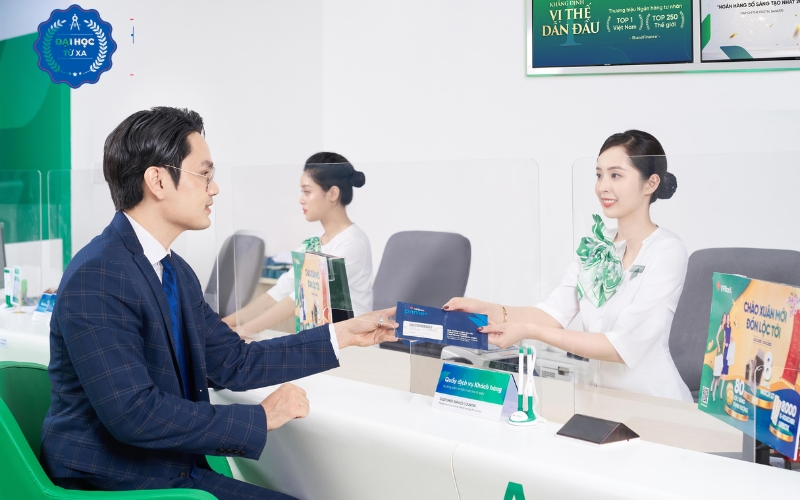 Thông báo tuyển sinh học Đại học Tài chính ngân hàng văn bằng 2