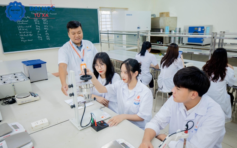 Vậy học từ xa Đại học ngành Dược sĩ có hiệu quả không?