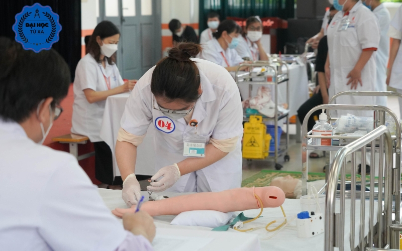 Liên thông ngành Điều dưỡng bây giờ có đáng học không?