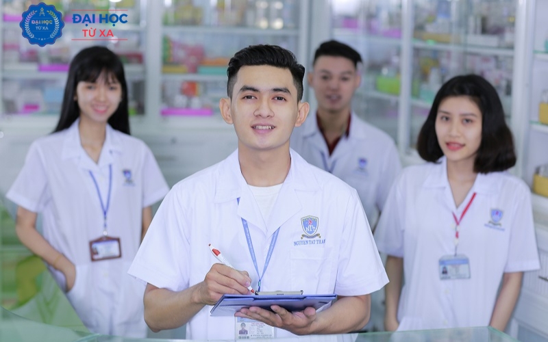 Những lưu ý cần biết trước khi đăng ký học Đại học Dược sĩ hệ Từ xa