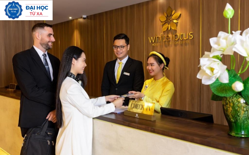 Vì sao nhiều người lựa chọn Đại học Quản trị khách sạn hệ Từ xa?