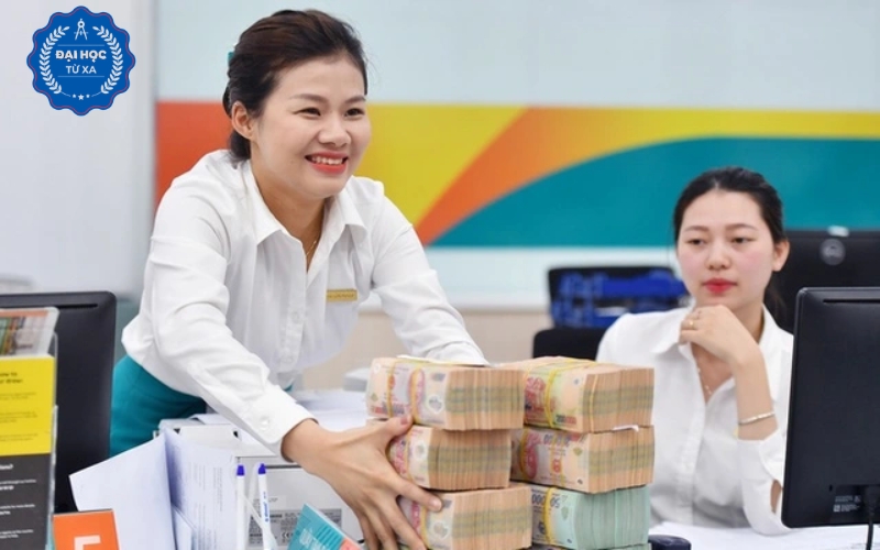 Tại sao nên học Đại học Tài chính ngân hàng hệ Từ xa?