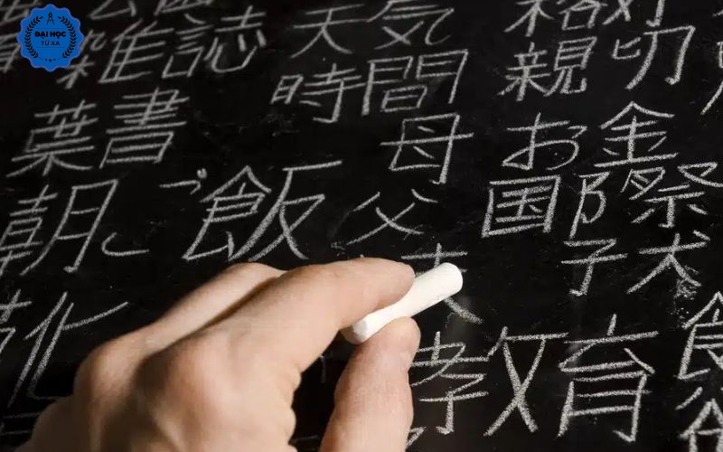 Thời gian học Văn bằng 2 ngành Ngôn ngữ Trung bao lâu?