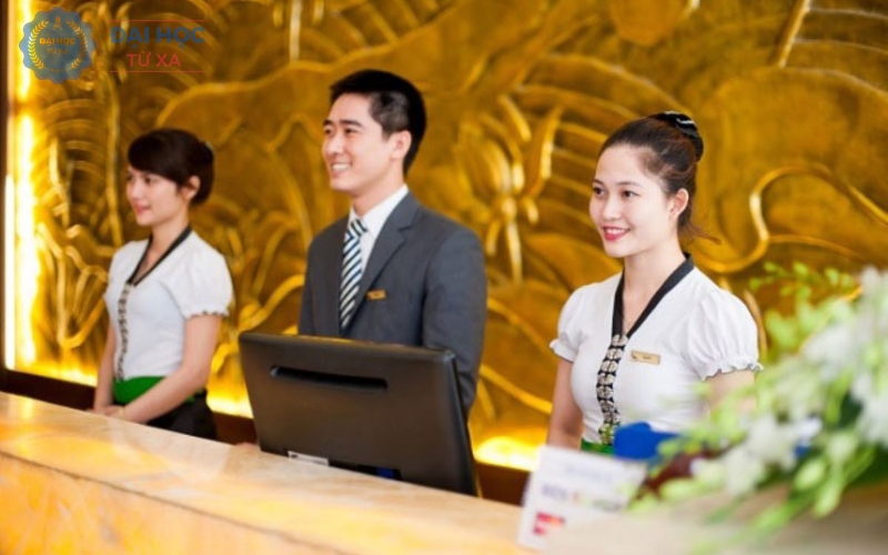 Học ngành Quản trị khách sạn ra trường làm những công việc nào?