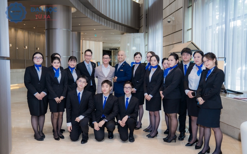 Thông báo tuyển sinh xét học bạ ngành Quản trị khách sạn