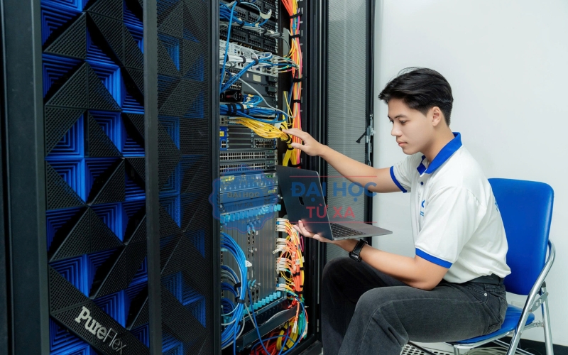 Liên thông Đại học CNTT từ xa là hình thức học như thế nào?