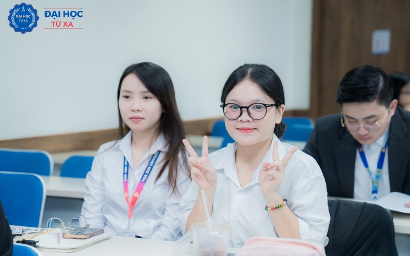 Học Liên thông Đại học Luật Kinh tế từ xa tại TPHCM ở đâu?